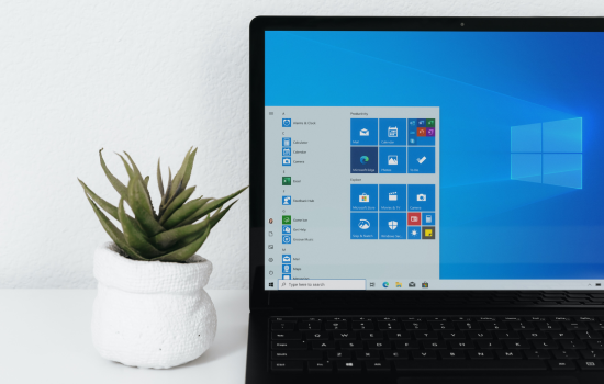 Computer met Windows-startscherm